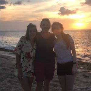 Meet your Posher, Avery